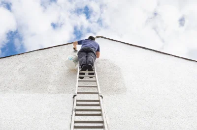 Peinture extérieure à Lioux — façades et ravalement